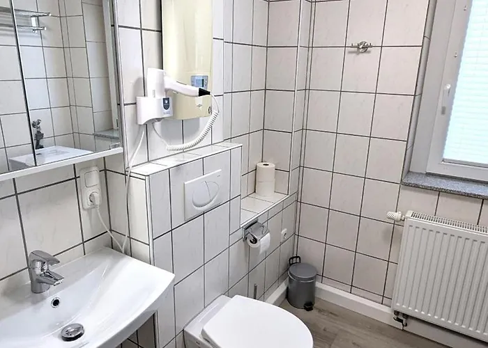 Apartamento Wellness Am Kurpark - Zentral, Ruhig & Nah Am Edersee